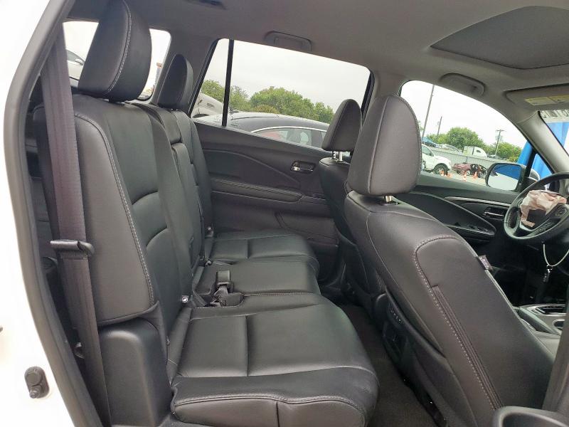 5FNYF5H5XHB003984 - 2017 HONDA PILOT EXL 白色 照片 11