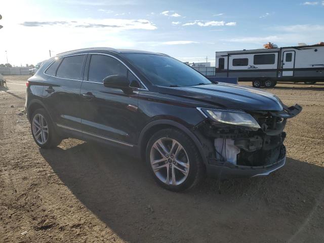 5LMCJ3D97HUL54647 - 2017 LINCOLN MKC RESERVE BLACK photo 4
