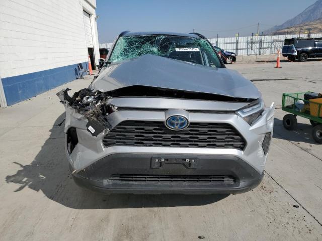 2T3RWRFV5RW214469 - 2024 TOYOTA RAV4 XLE SILVER photo 5