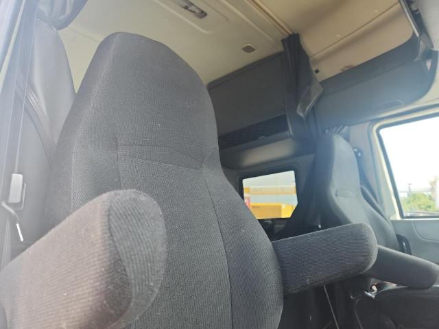 3HSDJAPR1GN109729 - 2016 INTERNATIONAL PROSTAR WHITE photo 6