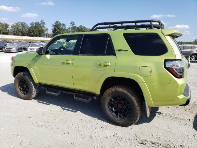 JTELU5JR1N6045413 - 2022 TOYOTA 4RUNNER SR5 PREMIUM GREEN photo 2