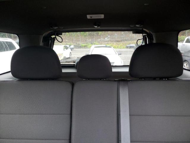 1FMCU9D72BKB38350 - 2011 FORD ESCAPE XLT SILVER photo 10