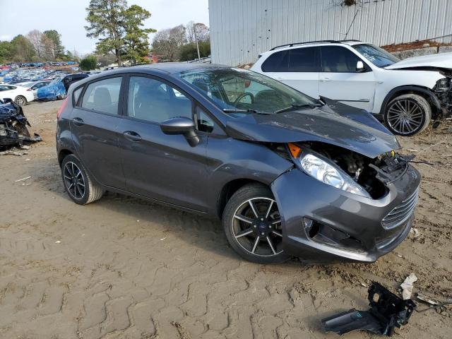 3FADP4EJ6JM116507 - 2018 FORD FIESTA SE GRAY photo 4