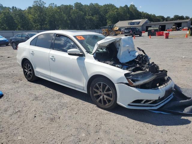 3VWDB7AJ2HM314959 - 2017 VOLKSWAGEN JETTA SE თეთრი ფოტო 4
