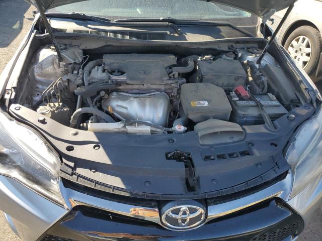 4T1BF1FK7HU359867 - 2017 TOYOTA CAMRY LE 银色 照片 11
