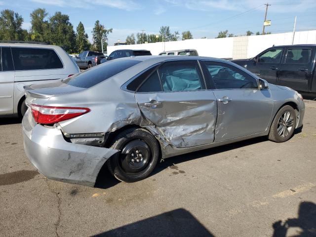 4T1BF1FK7HU359867 - 2017 TOYOTA CAMRY LE 银色 照片 3