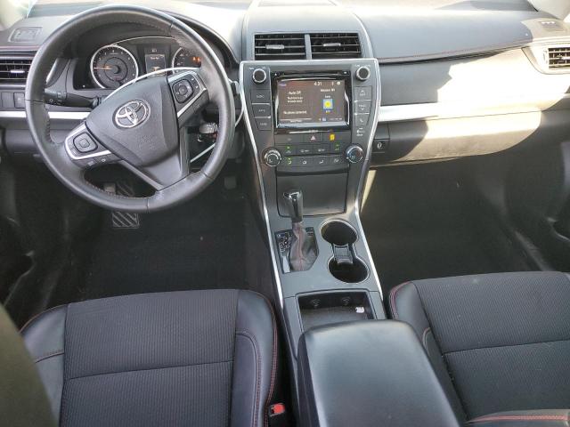 4T1BF1FK7HU359867 - 2017 TOYOTA CAMRY LE 银色 照片 8