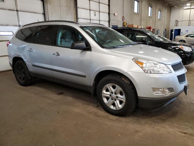 1GNKVEED5BJ417086 - 2011 CHEVROLET TRAVERSE LS SILVER photo 4