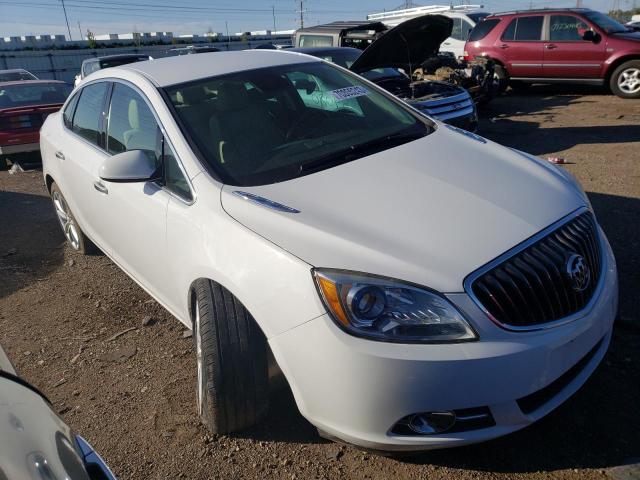 1G4PP5SK2D4239906 - 2013 BUICK VERANO WHITE photo 4