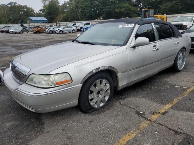 1LNHM83W24Y662042 - 2004 LINCOLN TOWN CAR ULTIMATE SILVER photo 1