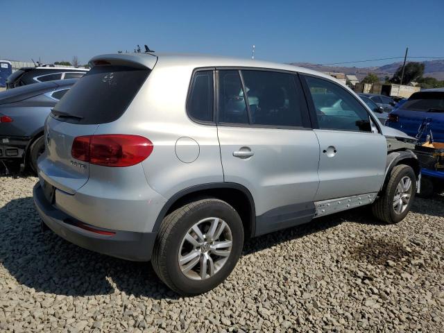 WVGAV7AX8DW530659 - 2013 VOLKSWAGEN TIGUAN S 银色 照片 3