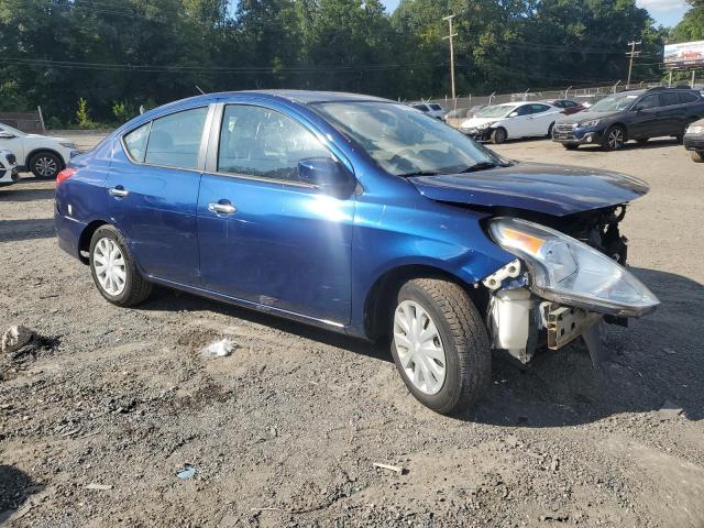 3N1CN7AP8JL824645 - 2018 NISSAN VERSA S BLUE photo 4
