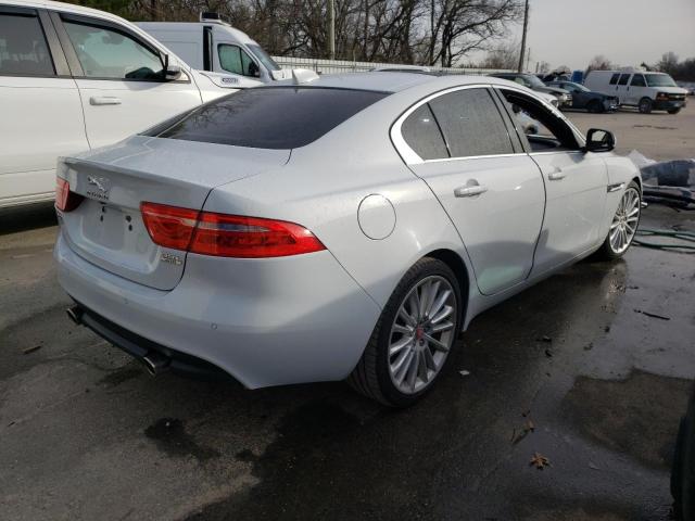 SAJAN4EV3JCP17706 - 2018 JAGUAR XE PORTFOLIO LE WHITE photo 3