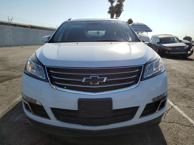 1GNKRGKD1HJ293881 - 2017 CHEVROLET TRAVERSE LT თეთრი ფოტო 5