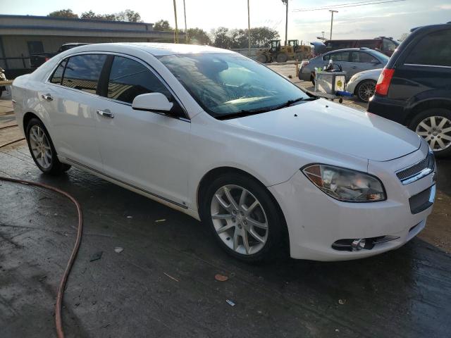 1G1ZK57749F139102 - 2009 CHEVROLET MALIBU LTZ WHITE photo 4