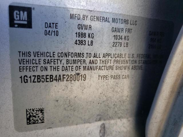 1G1ZB5EB4AF280019 - 2010 CHEVROLET MALIBU LS SILVER photo 13