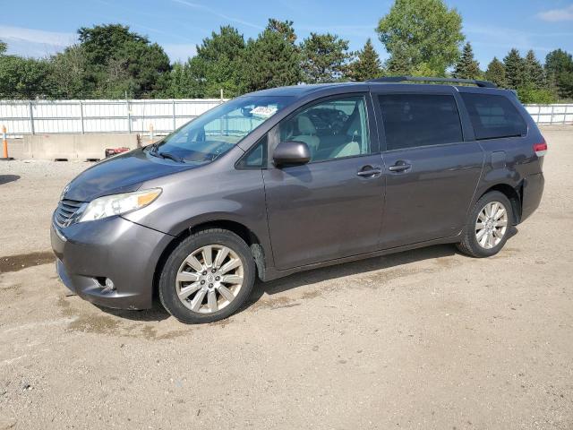 2012 TOYOTA SIENNA XLE, 