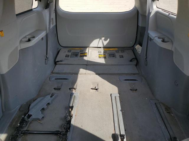 5TDDK3DC5CS040805 - 2012 TOYOTA SIENNA XLE GRAY photo 10