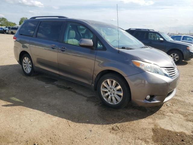 5TDDK3DC5CS040805 - 2012 TOYOTA SIENNA XLE GRAY photo 4