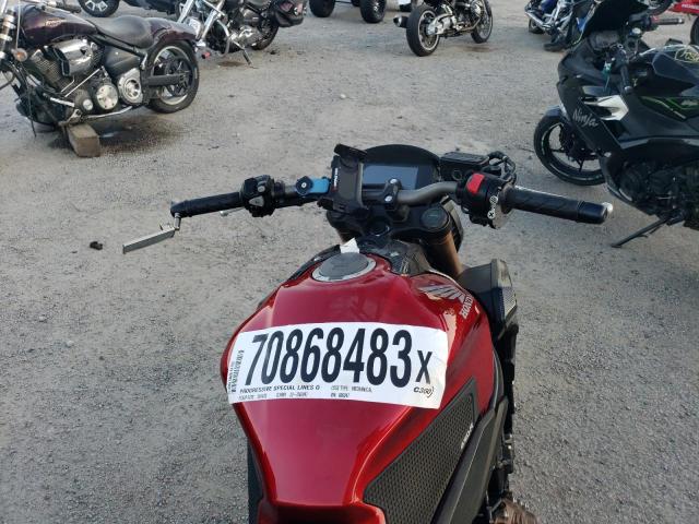 MLHRH0256K5000046 - 2019 HONDA CB650 RA RED photo 5