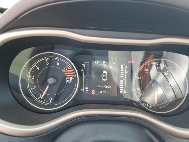 1C4PJMCS3HW587562 - 2017 JEEP CHEROKEE LATITUDE Bordeaux photo 9