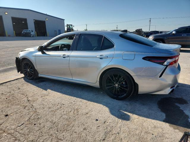 4T1K61AK1PU785625 - 2023 TOYOTA CAMRY XSE 银色 照片 2