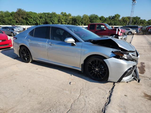 4T1K61AK1PU785625 - 2023 TOYOTA CAMRY XSE 银色 照片 4