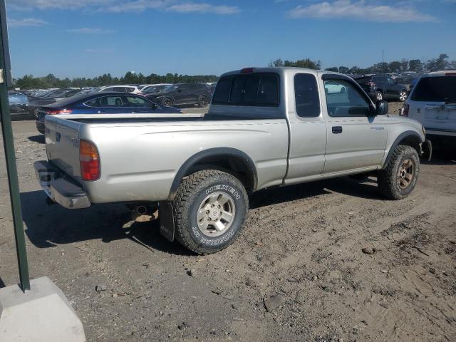 4TAWN72N6YZ665632 - 2000 TOYOTA TACOMA XTRACAB Күміс фото 3