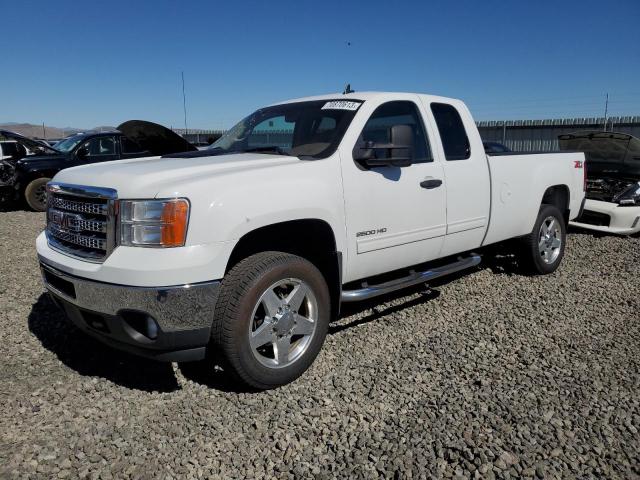 1GT220EG5CZ311500 - 2012 GMC SIERRA K2500 SLE WHITE photo 1