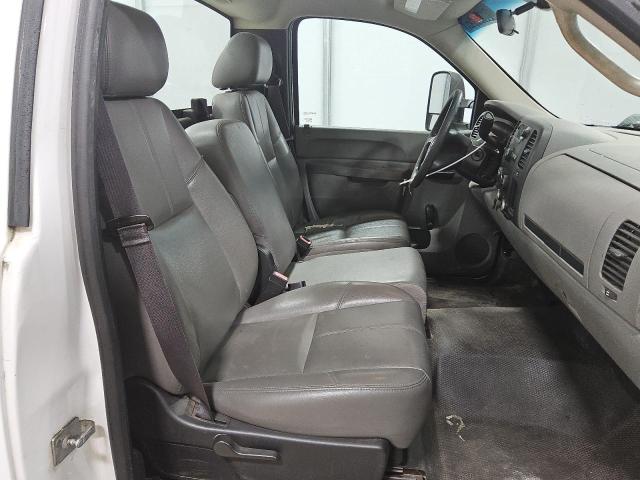 1GC0CVCG2DF195485 - 2013 CHEVROLET SILVERADO C2500 HEAVY DUTY WHITE photo 10