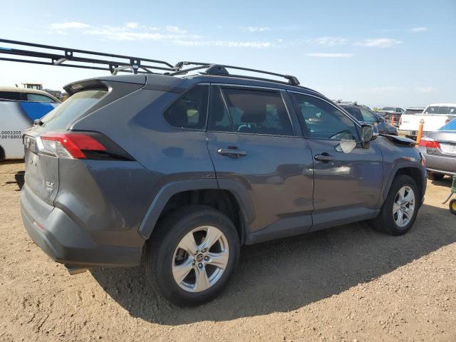 2T3P1RFV1KW040301 - 2019 TOYOTA RAV4 XLE GRAY photo 3