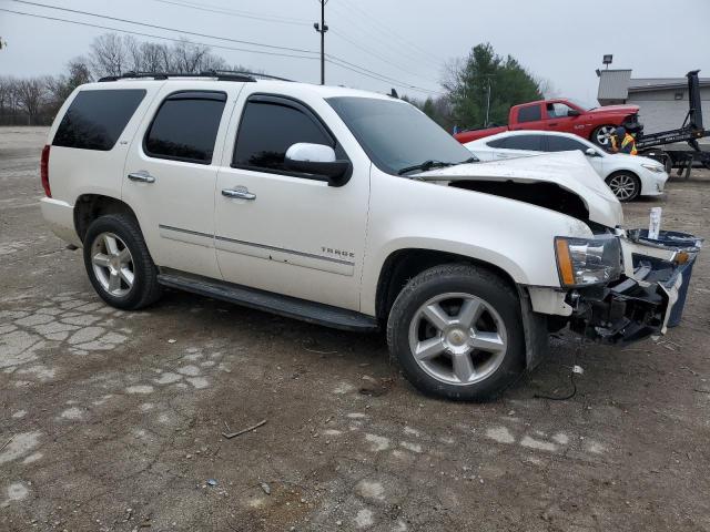 1GNSKCE02DR100820 - 2013 CHEVROLET TAHOE K1500 LTZ WHITE photo 4