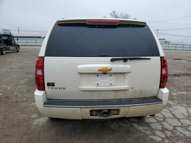 1GNSKCE02DR100820 - 2013 CHEVROLET TAHOE K1500 LTZ WHITE photo 6