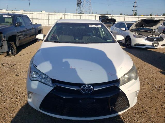 4T1BF1FK1HU328338 - 2017 TOYOTA CAMRY LE Blanc photo 5