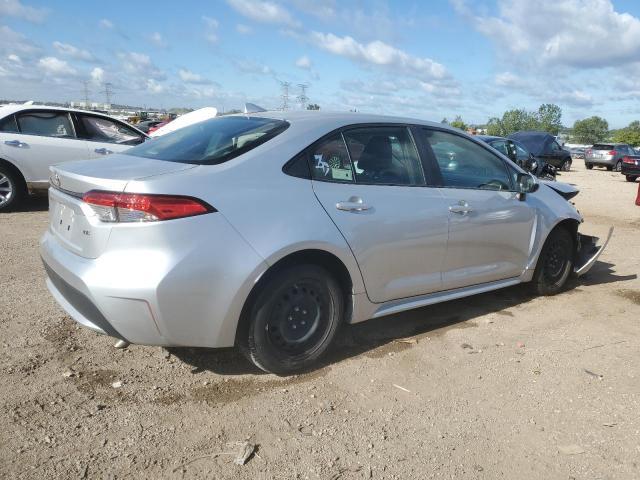 JTDEPMAE2MJ163798 - 2021 TOYOTA COROLLA LE SILVER photo 3