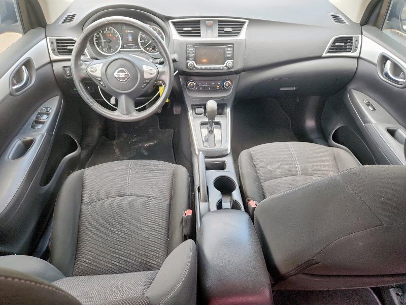 3N1AB7AP3JY330017 - 2018 NISSAN SENTRA S 黑色 照片 8