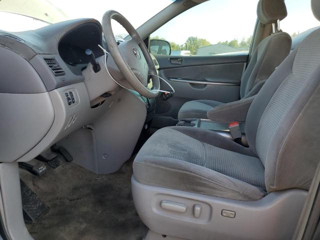 5TDZA23C56S437178 - 2006 TOYOTA SIENNA CE GRAY photo 7