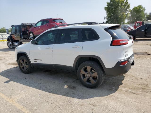 1C4PJMCS5GW295801 - 2016 JEEP CHEROKEE LATITUDE WHITE photo 2