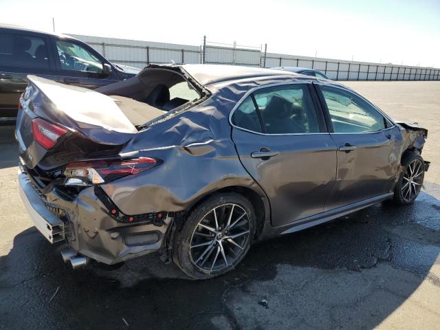 4T1G11AK9PU769581 - 2023 TOYOTA CAMRY SE NIGHT SHADE GRAY photo 3