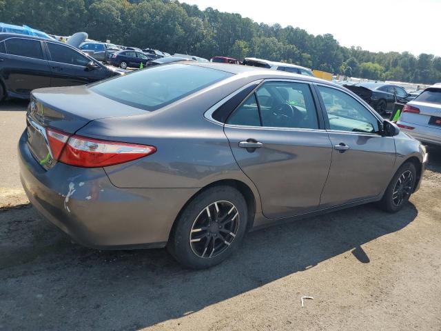 4T1BF1FK3GU570711 - 2016 TOYOTA CAMRY LE GRAY photo 3