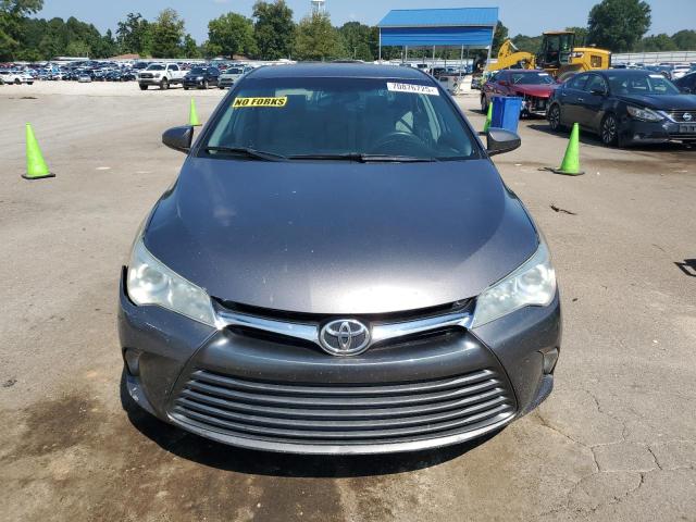 4T1BF1FK3GU570711 - 2016 TOYOTA CAMRY LE GRAY photo 5