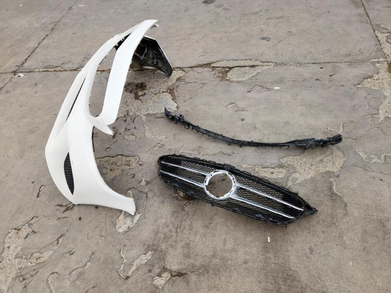 55SWF8DB8KU315182 - 2019 MERCEDES-BENZ C 300 WHITE photo 12