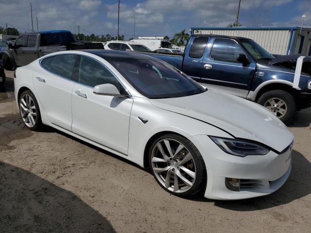 5YJSA1E28JF254774 - 2018 TESLA MODEL S Սպիտակ լուսանկար 4