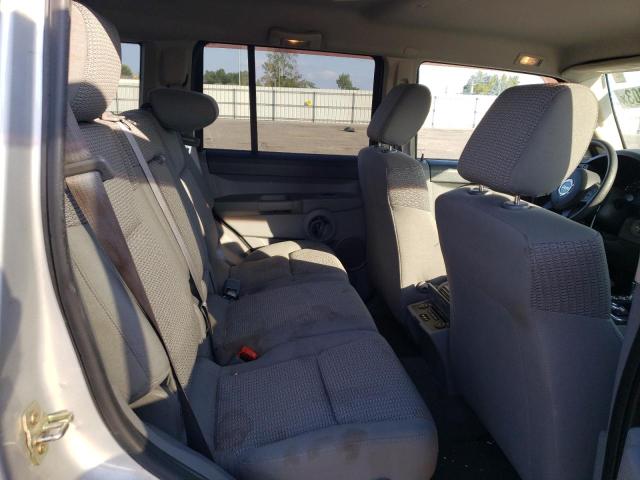 1J8HG48N86C119694 - 2006 JEEP COMMANDER 银色 照片 10