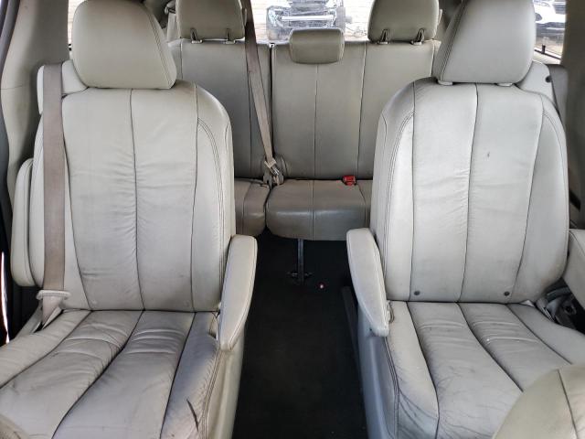 5TDDK3DC7BS003690 - 2011 TOYOTA SIENNA XLE GRAY photo 10