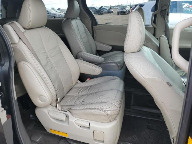 5TDDK3DC7BS003690 - 2011 TOYOTA SIENNA XLE GRAY photo 11