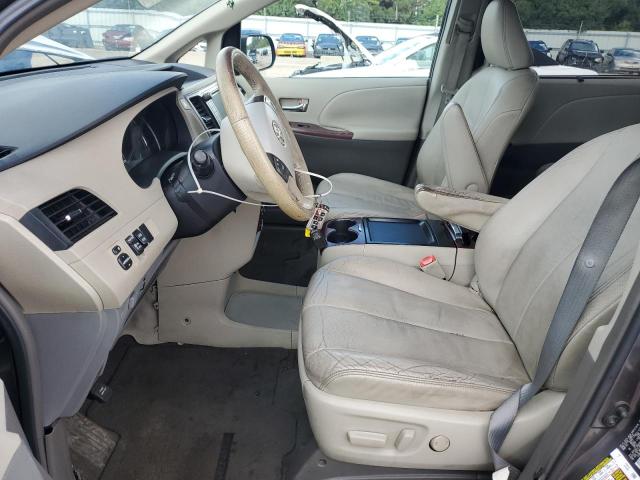 5TDDK3DC7BS003690 - 2011 TOYOTA SIENNA XLE GRAY photo 7