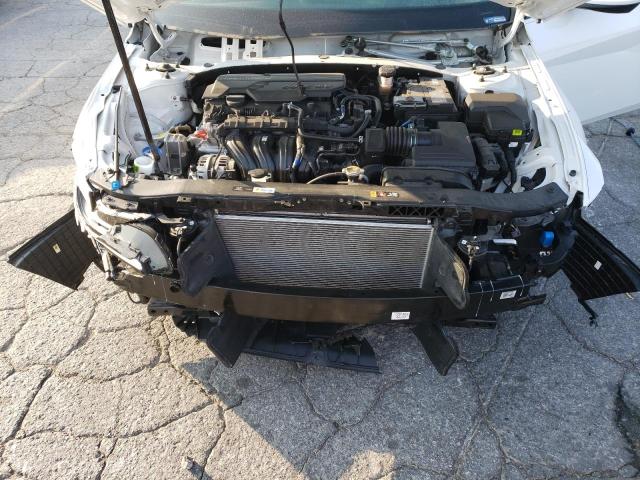 KMHLM4DG6RU758572 - 2024 HYUNDAI ELANTRA SEL WHITE photo 11