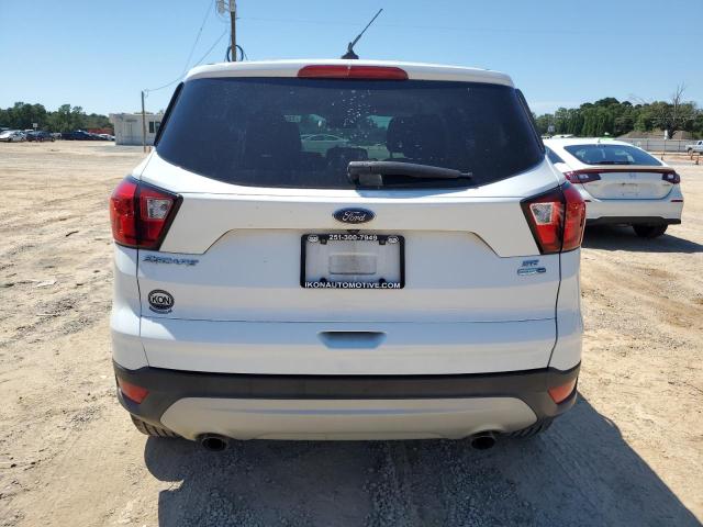 1FMCU9GD5KUA96908 - 2019 FORD ESCAPE SE Weiß Foto 6