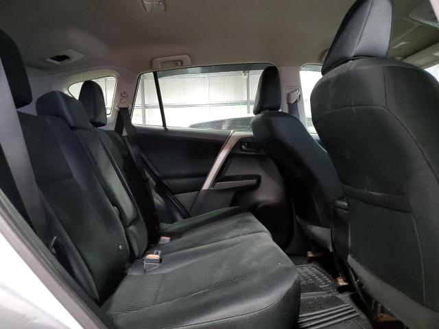 2T3BFREV6HW594200 - 2017 TOYOTA RAV4 LE SILVER photo 11